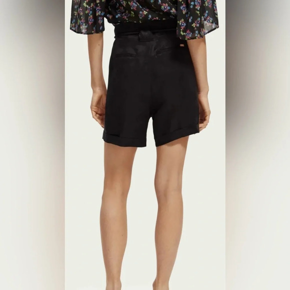 Scotch & Soda High rise mini-length shorts in black - Picture 4 of 10